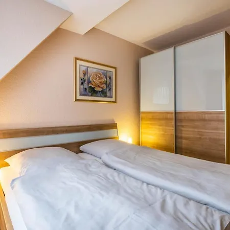 Haus Kaehler 1 5 Apartment Busum